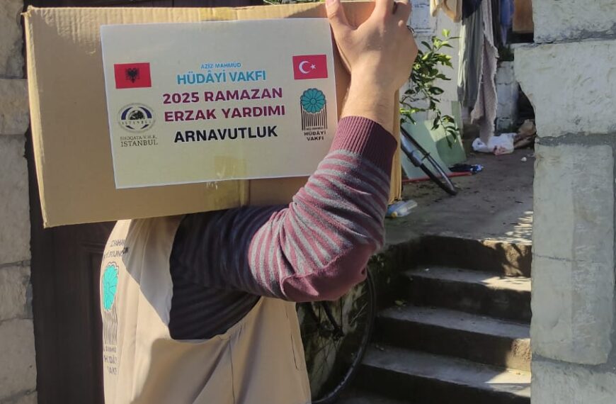 Shoqata “Istanbul” shpërndan pako ushqimore për muajin e Ramazanit